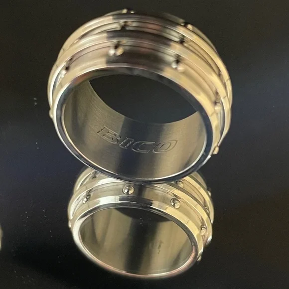 316L Stainless Steel Spinning Ring New With Tags